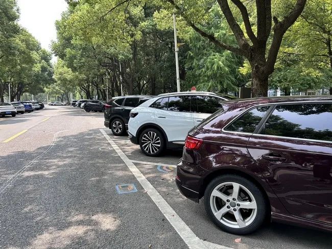“智慧”停車場，5G走進(jìn)生活